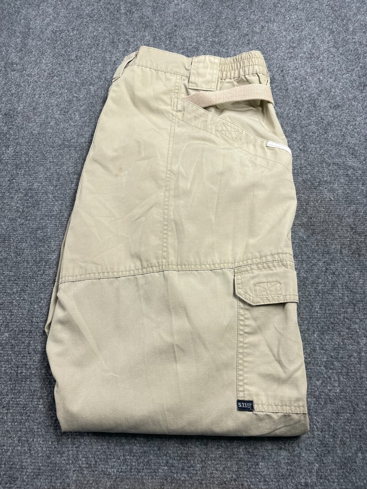 5.11 Tactical Series Men's Cargo Pants Beige Hammer Loop Logo Regular Fit 40x30