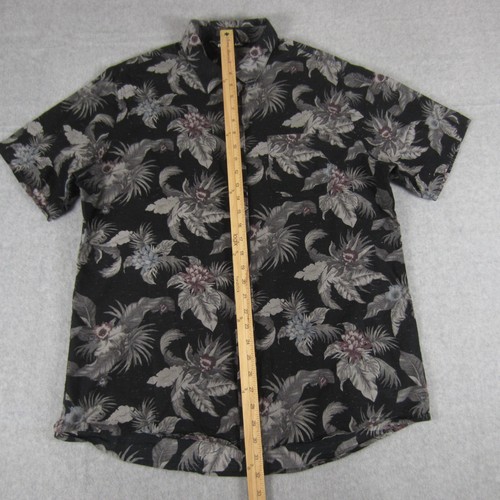Travis Mathew Shirt Mens XL Black Floral Hawaiian Camp Button Up SS - Picture 9 of 16