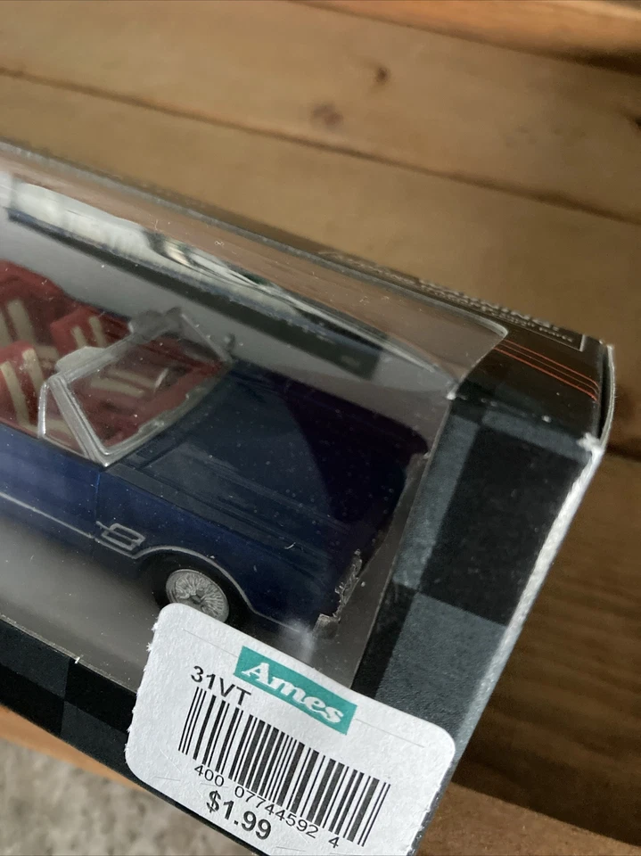 NEWRAY City Cruiser Collection OLDSMOBILE CUTLASS 1/43 DieCast Car CASI COMO NUEVO '66 Foto 4 de 4