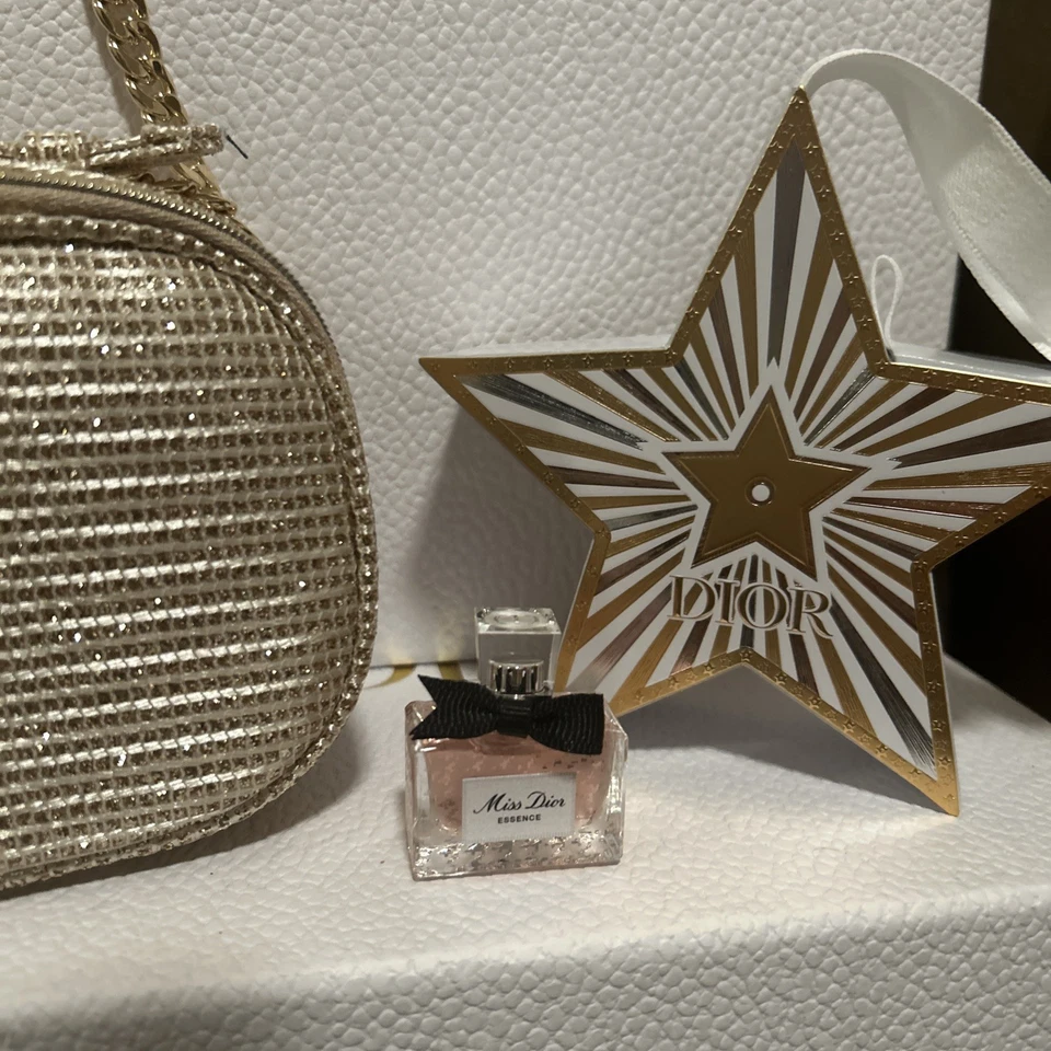 Bolso de hombro Dior VIP Holiday edición 2025 + Miss dior essential + caja de regalo Foto 2 de 4