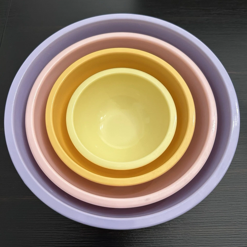 Cynthia Rowley Melamine Nesting Bowls Set Of 4 Pastel Colors VGC - Image 2 of 4