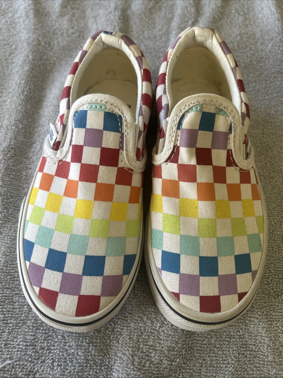 Scarpe slip on VANS bambina scacchiera fuori muro taglia 11 nuove? Spedizione gratuita