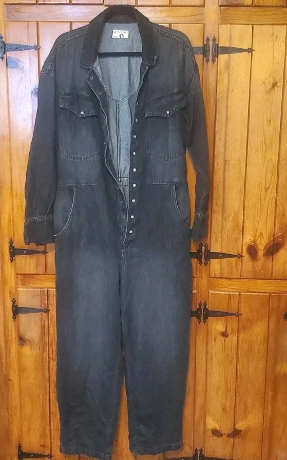 MONO FREE PEOPLE WE THE FREE CON BOTONES PERLADOS A PRESIÓN NUEVO CON ETIQUETAS TALLA L NEGRO Foto 3 de 4