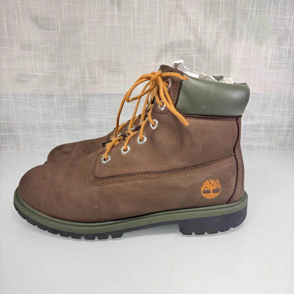 Timberland 6” Botas de Carne y Brócoli Marrón/Verde 7 Usadas en Excelente Condición Gorpcore Ropa de Trabajo Campo Foto 2 de 4