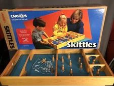 Vintage Mod No 400 Carrom SKITTLES Spinning-Top BowlIng Game w Orig Box Made USA