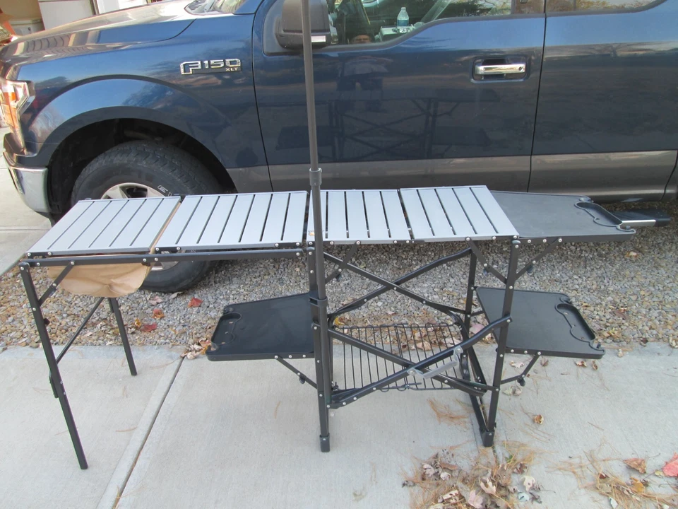 GCI Estación de Cocina Maestra Exterior Portátil Campamento Cocina Exterior Mesa Plegable. Foto 2 de 4