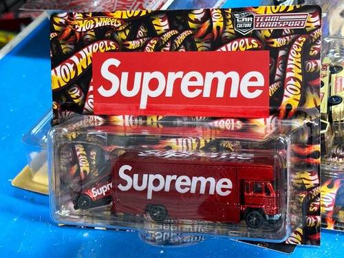 HOT WHEELS 2024 TEAM TRANSPORT SUPREME NISSAN SKYLINE GT-R R33 & FLEET FLYER R/R
