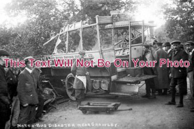 #ad SX 4713 Vanguard Motor Bus Disaster Crawley Sussex GBP 3.95