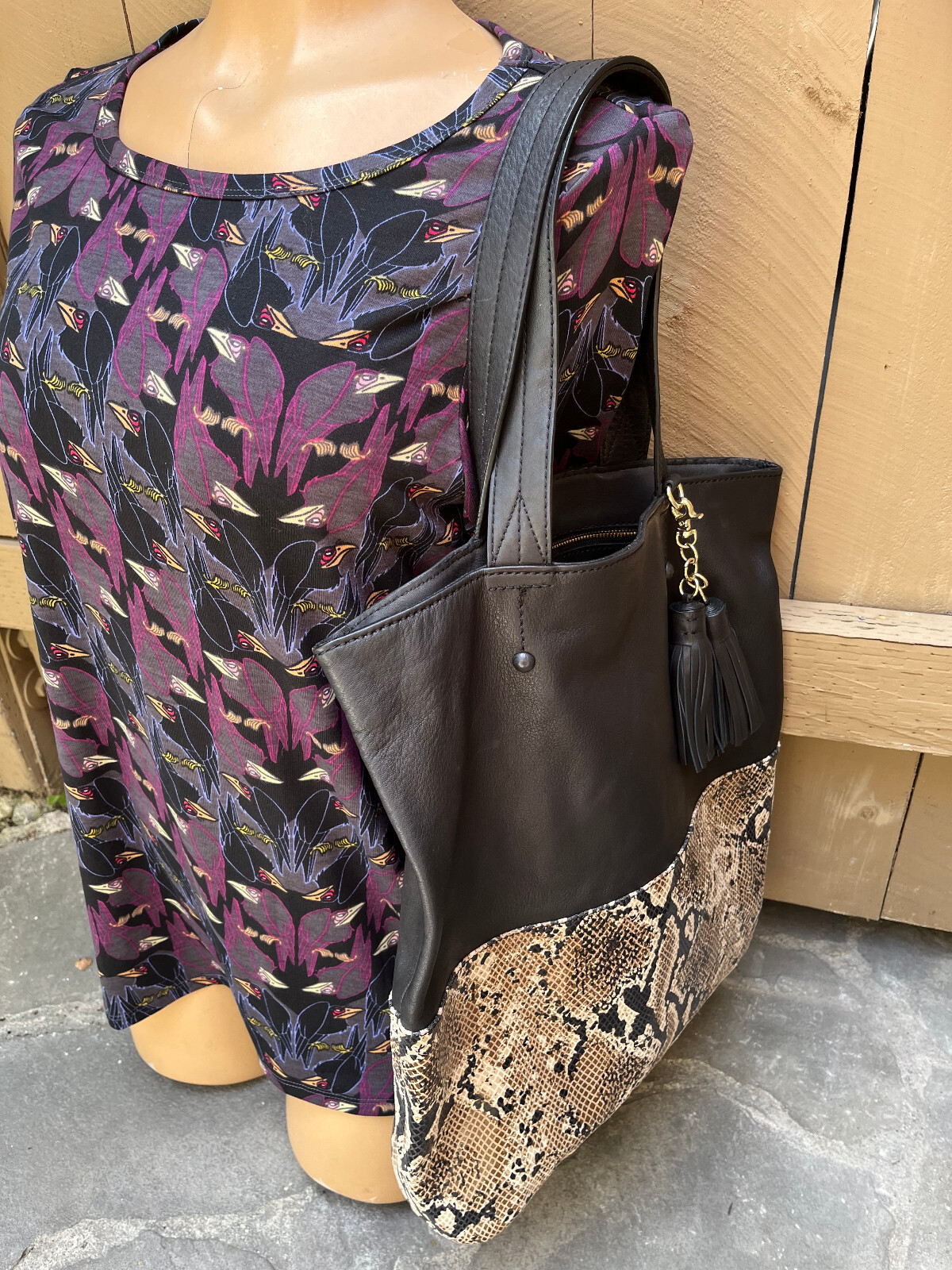 ANN TAYLOR  Black Soft Leather & Python Snake Pri… - image 3