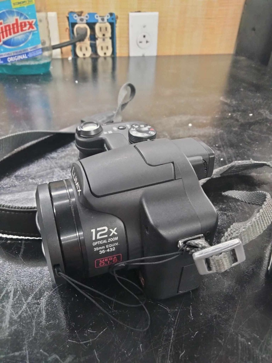 Panasonic LUMIX DMC-FZ7 6.0MP Digital Camera - Black