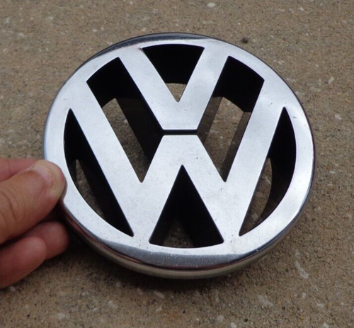 VW Volkswagen Touran grille grill front emblem badge logo OEM Genuine Original - 第 1/2 張圖片