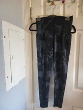 SWEATY BETTY Full L / Power 7/8 Workout Leggings in Ultra Black Camo Print S SM