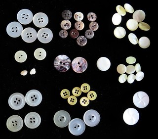 Lot of ANTIQUE & VINTAGE MOTHER OF PEARL / SHELL BUTTONS 11 Sets
