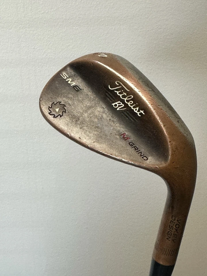 Titleist Vokey Sm6 Bronze M-Grind 54-08 Wedge Dynamic Gold Tour Issue X-Flex - Image 2 of 4