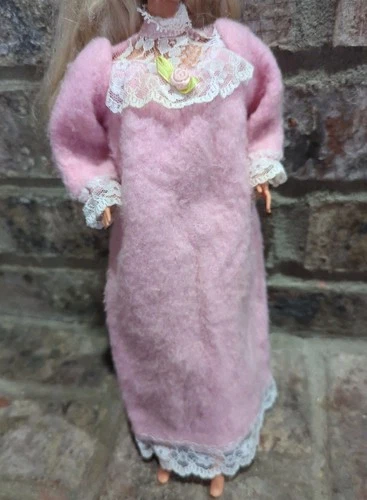 Vintage 1993 Mattel Bedtime Barbie Pink Lace Fuzzy Nightgown Pajama Outfit