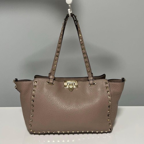 VALENTINO GARAVANI Women Rockstud Tote Bag Leather Powder Dusty pink from japan