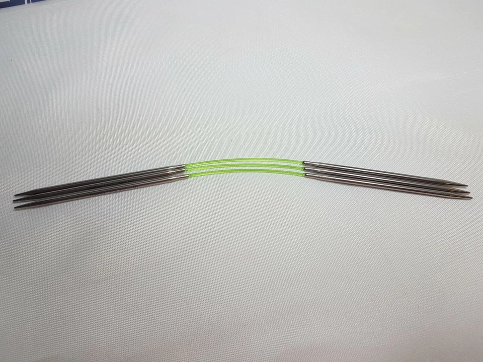 HiyaHiya Acciaio Inox Flyers Circolare Lavoro a Maglia Aghi, 2 - 3.5 MM, 20 CM - Immagine 2 di 4