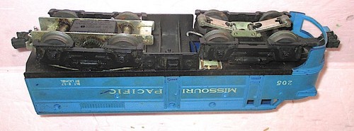 Lionel Postwar 205 Missouri Pacific Powered Diesel Locomotive TESTED & GOOD - Picture 5 of 5