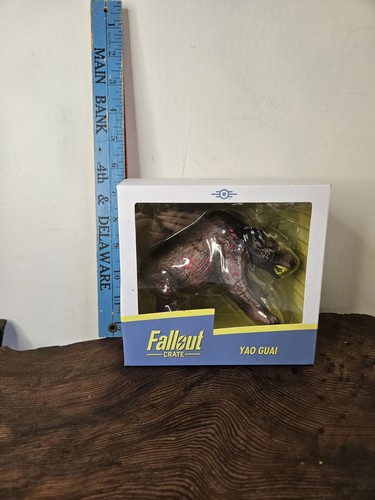 Caja de botín Fallout Yao Guai figura oso nuevo en caja - Imagen 10 de 11