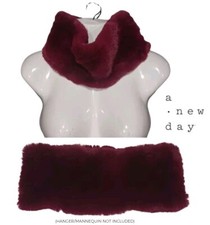 Burgundy Faux Fur Collar Infinity Scarf Neck Warmer Snood Cowl Soft Warm NWT