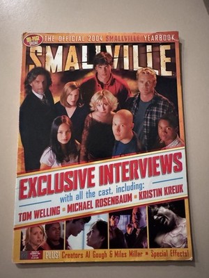 Smallville Official 2004 Yearbook Tom Welling Kristin Kreuk CW Show 100 Pages