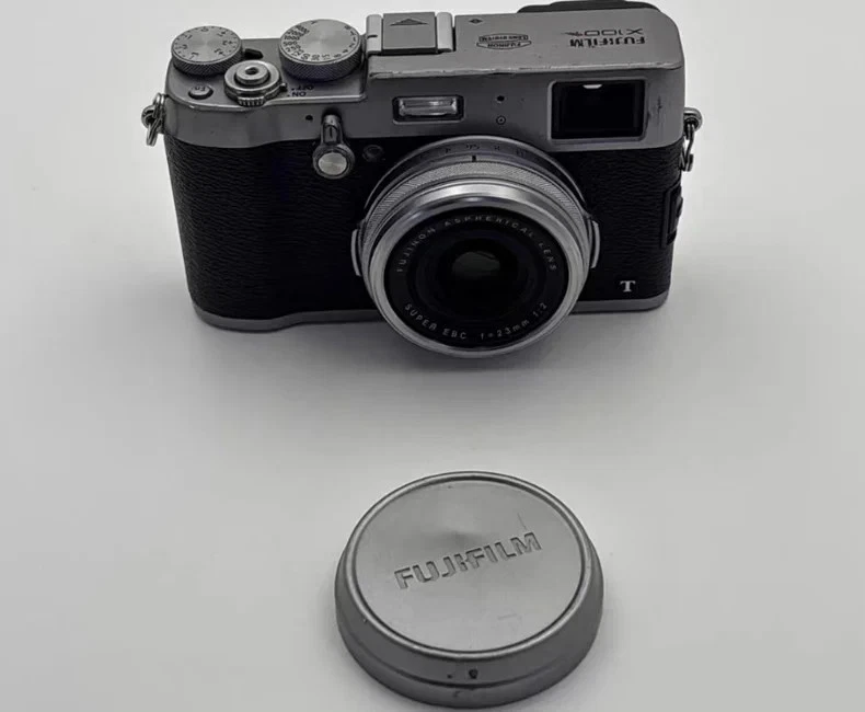 Fujifilm X100T 16MP X-Trans CMOS II sensor Compact Digital Camera X Series - Image 4 of 4