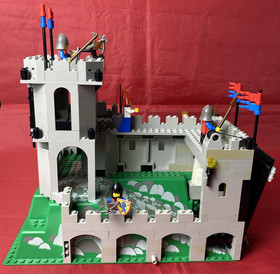 Vintage LEGO Castle Crusaders 6081 King's Mountain Fortress Complete - Pre-Owned