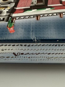 *RARE* LEGO Creator 10218 Pet Shop. NIB SEALED RETIRED