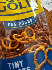 Santa's Sleigh Rold Gold Pretzel