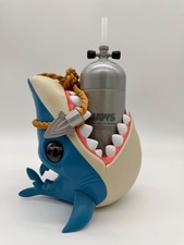Universal Studios Jaws Sipper 50th Anniversary Shark Tank Carrier 16 oz Bottle