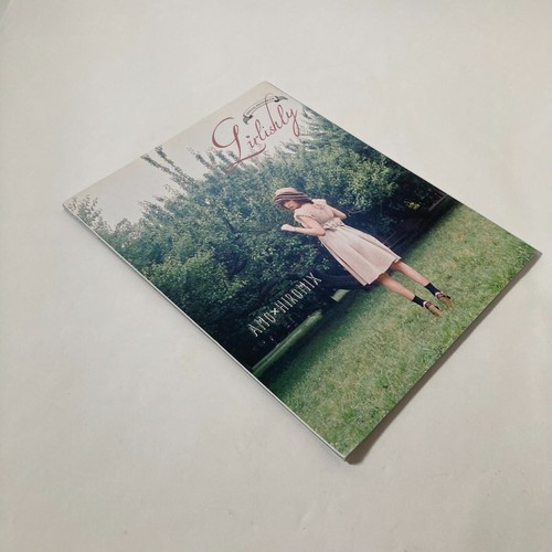 HIROMIX / AMO X HIROMIX / Japanese Photo Book / Larme 12 limited edition - Picture 3 of 12