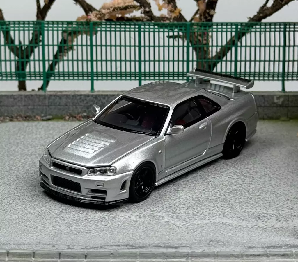 ☆特価品 日産 スカイライン GT-R R34 Z-TUNE Zチューンシルバー