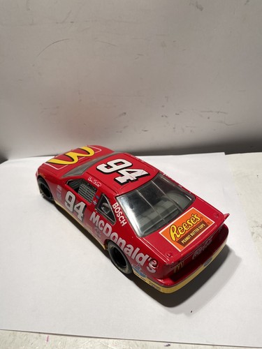VTG NASCAR Bill Elliot # 94 Ford Thunderbird 1:24 Scale Metal Diecast H8 - Picture 5 of 10