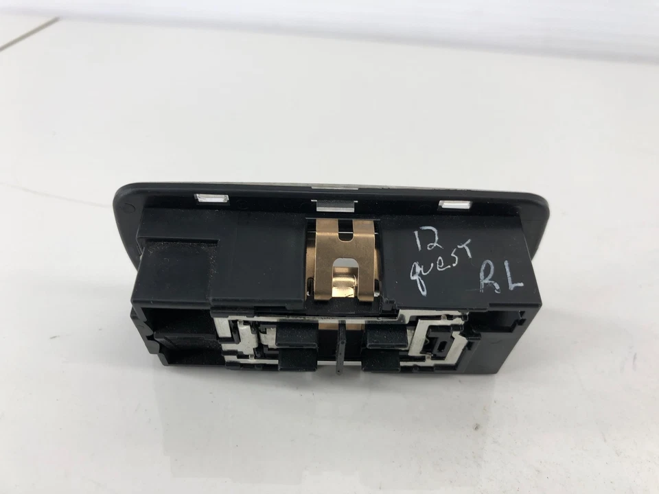 11-17 NISSAN QUEST ЗАДНИЙ ЛЕВАЯ СТОРОНА НАД ГОЛОВОЙ ВНУТРЕННИЙ КУПОЛ СВЕТА ЧТЕНИЯ ЛАМПА OEM - Изображение 4 из 4