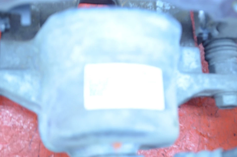 JUEGO DE PINZAS DE FRENO DELANTERAS DERECHA/IZQUIERDA CHEVROLET CRUZE 16-19 OEM Foto 3 de 4