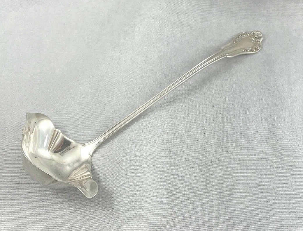 Rose Bud by Saart Sterling Long Handle Sauce Ladle-7"
Opens in a new window or tab