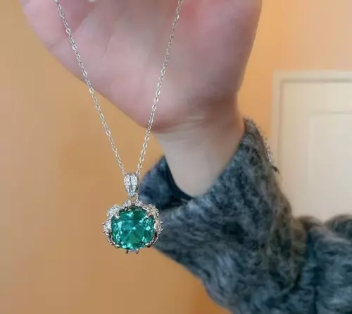 925 Sterling Silver Certified 4.25 Ct Emerald Pendant Green Necklace Gift For UK - Picture 5 of 6
