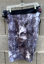 Affliction Board Shorts Skull Cross Rosary Gray Black Mens sz 32
