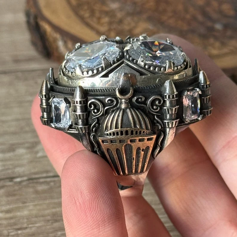Anillo de Moissanita Grande de Plata para Hombres, Estilo Otomano Hecho a Mano Anillo Único Foto 4 de 4