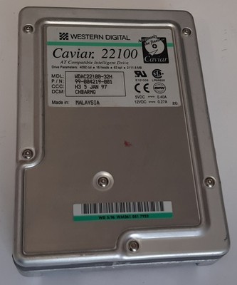 Western Digital Caviar 22100 IDE Festplatte (2111MB, 2.1GB, retro, 1997)