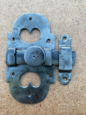 Ancien  verrou en fer forgé pour porte, serrure ferrure heurtoir penture
