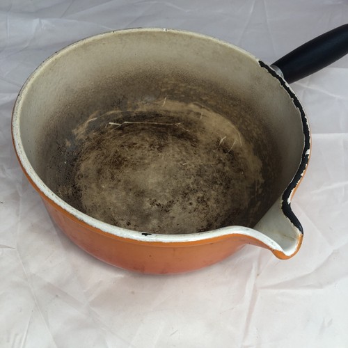 Vintage LE CREUSET CAST IRON 20cm SAUCEPAN w/ Lid VOLCANIC Orange Black Handle - Imagen 4 de 12