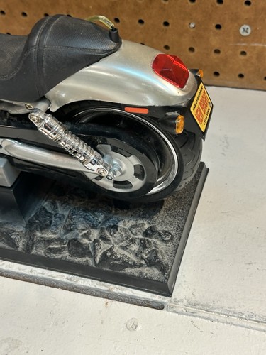 Motocicletta Harley Davidson Fatboy 9.6V nuova luminosa R/C non testata ricambi venduta così com'è - Foto 8 di 11