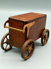 Antike Holz Spieluhr Wagen Rustikales Design mit Musikwerk