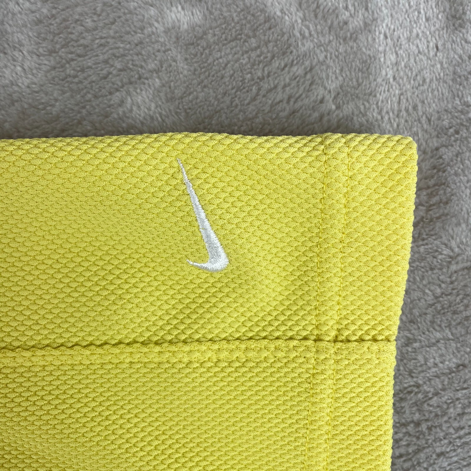 Nike Golf Polo Shirt Men Large Yellow Diamond Textured Sphere Dry