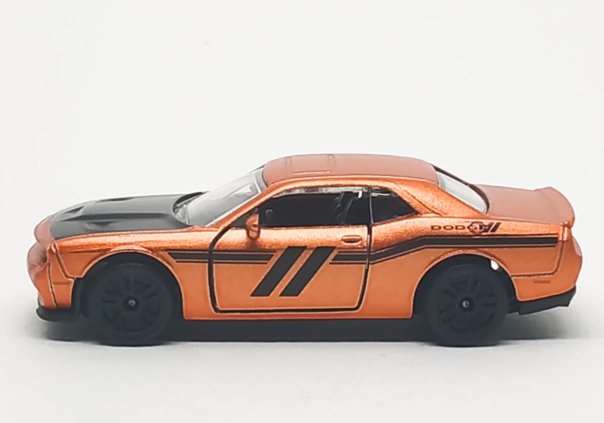 Majorette Dodge SRT Hellcat Series 7 Metallic Orange 1:66 (3