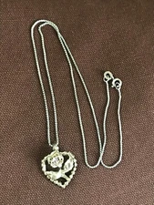 Estate 925 Marked Dainty Flat Twist Silver Chain w Dimensional Rose in Heart Pen