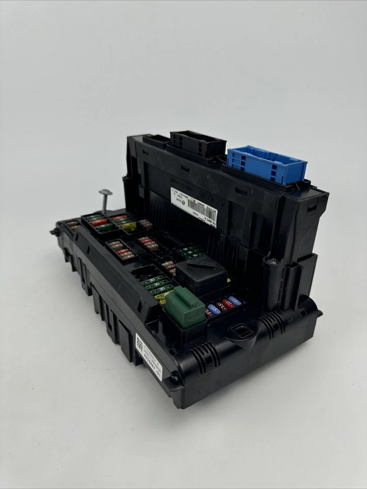 2013 - 2014 Bmw X3 F25 Fuse Relay Box Junction Distribution Front 9259467 Oem - Image 2 of 4