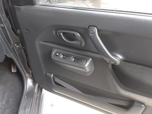 SUZUKI JIMNY RIGHT FRONT WINDOW REG/MOTOR SN413, POWER, 10/98-09/18 98 99 00 01 - Picture 7 of 7
