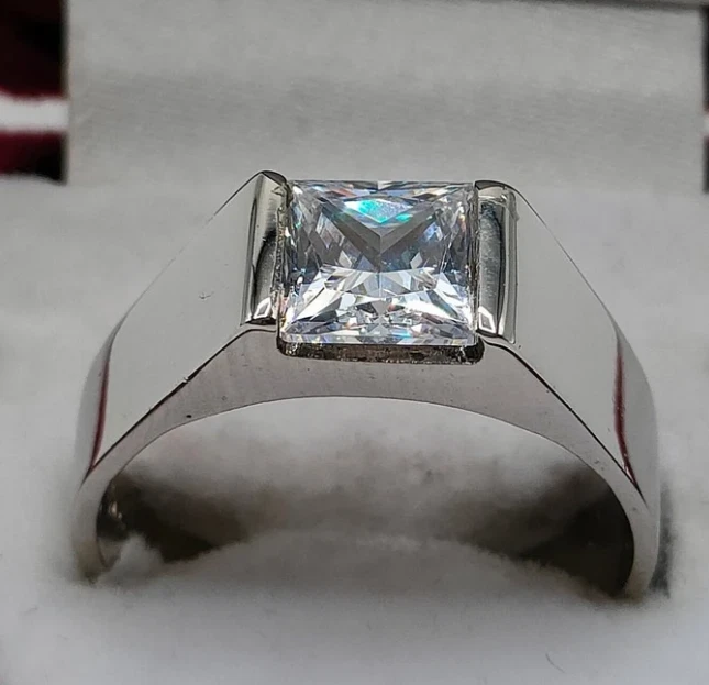 Elegant Shape December White Zircon Square White Zircon Ring 925 Sterling Silver